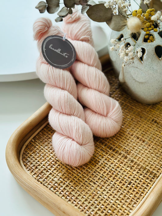 BFL Silky Sock Yarn - Blossom