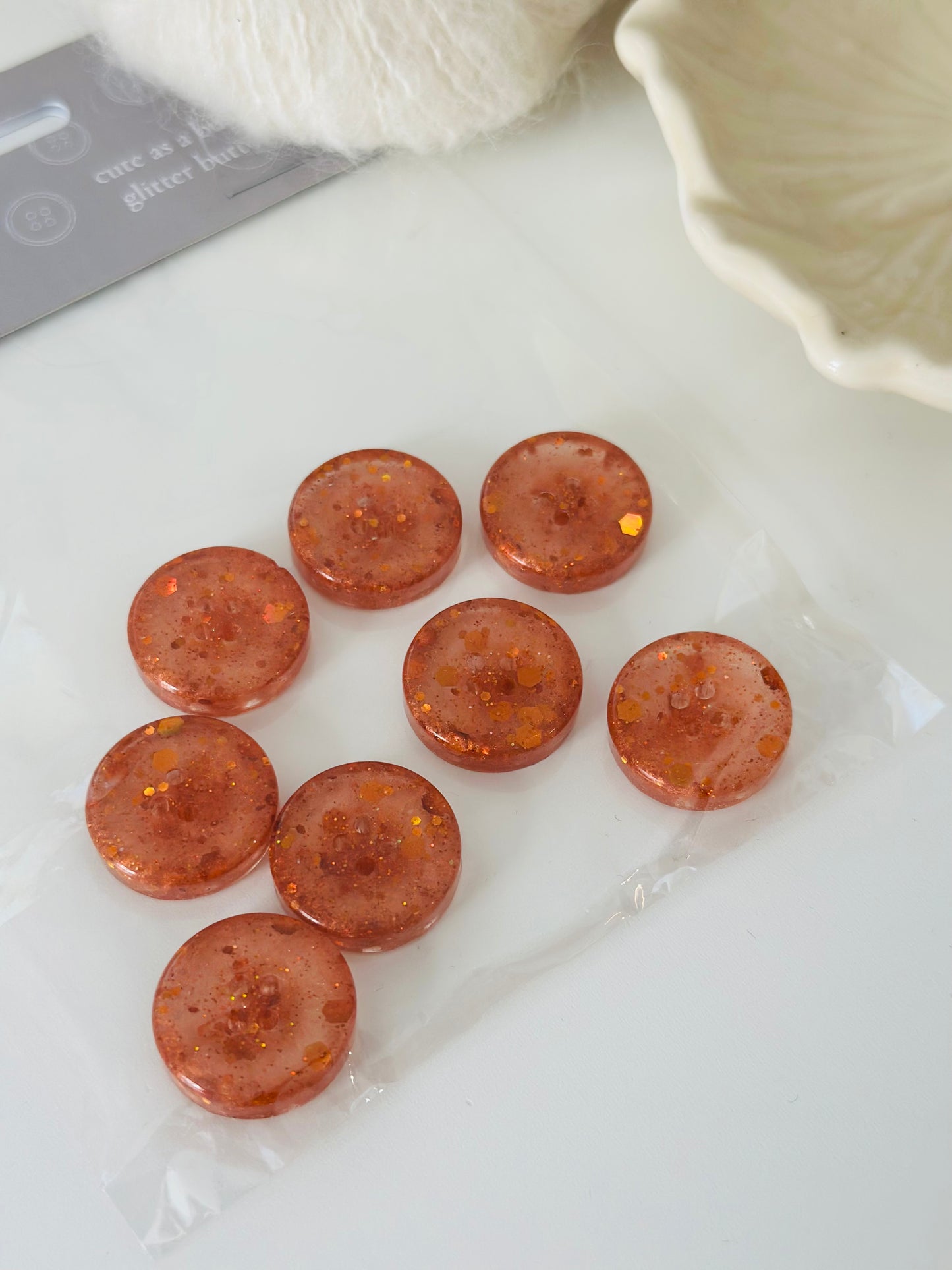 Glitter buttons 8pcs