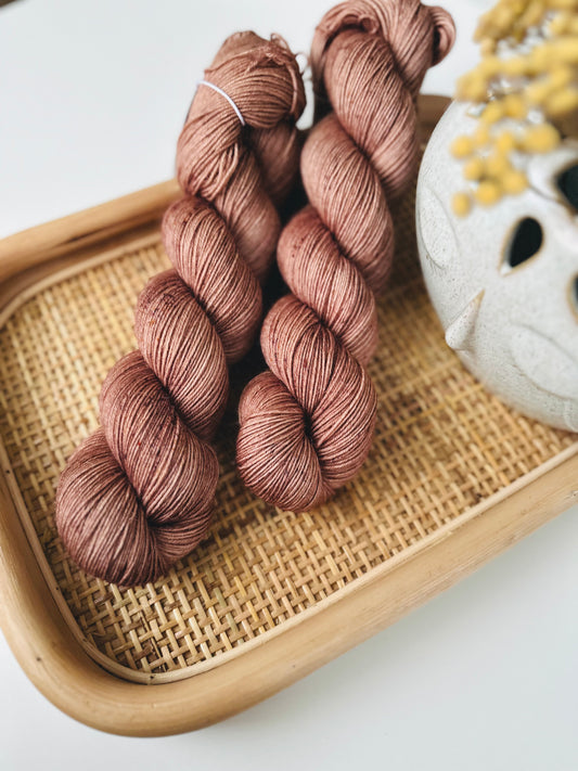 KiMo Sock Yarn - Spicy Mocha