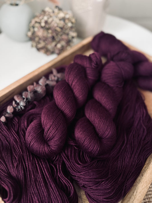 BFL Silky Sock Yarn - Old Soul