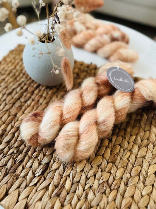 Udu Lite Yarn - Apricot Crush