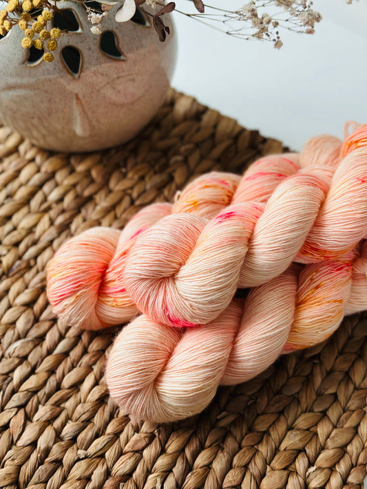 Unicorn Yarn - Funky Marshmallow